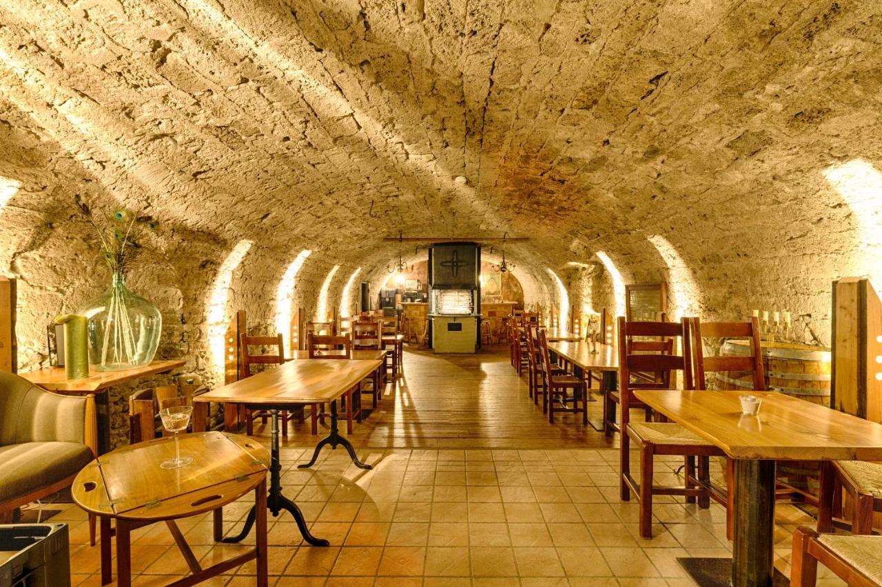 Hotel La Croix Blanche Hauterive  Buitenkant foto